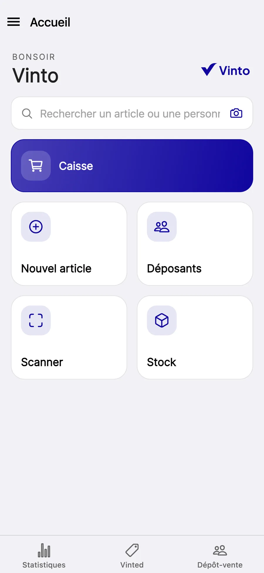 L'accueil de Vinto sur iPhone : le bouton Caisse, puis Nouvel article, Déposants, Scanner et Stock.