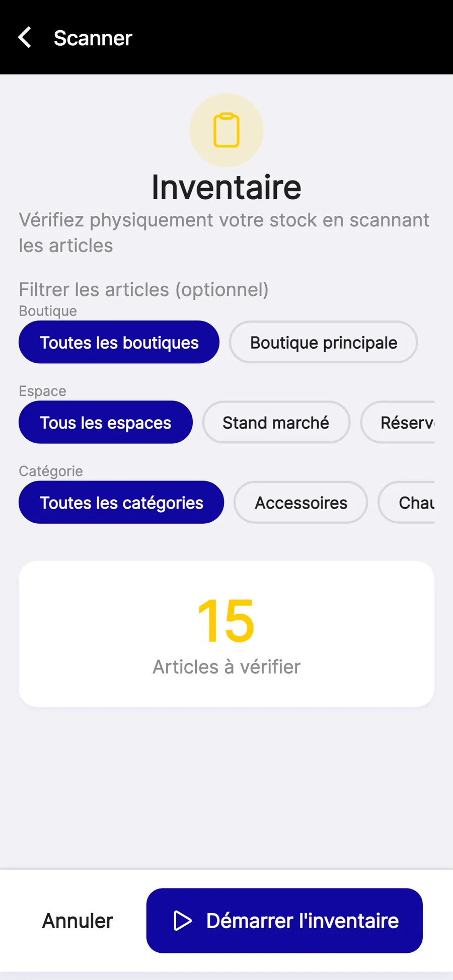 L'écran de préparation d'un comptage dans Vinto sur iPhone : trois filtres — boutique, espace, catégorie —, la liste des espaces « Stand marché », « Réserve arrière » et « Rayon boutique », et le total « 15 articles à vérifier ».